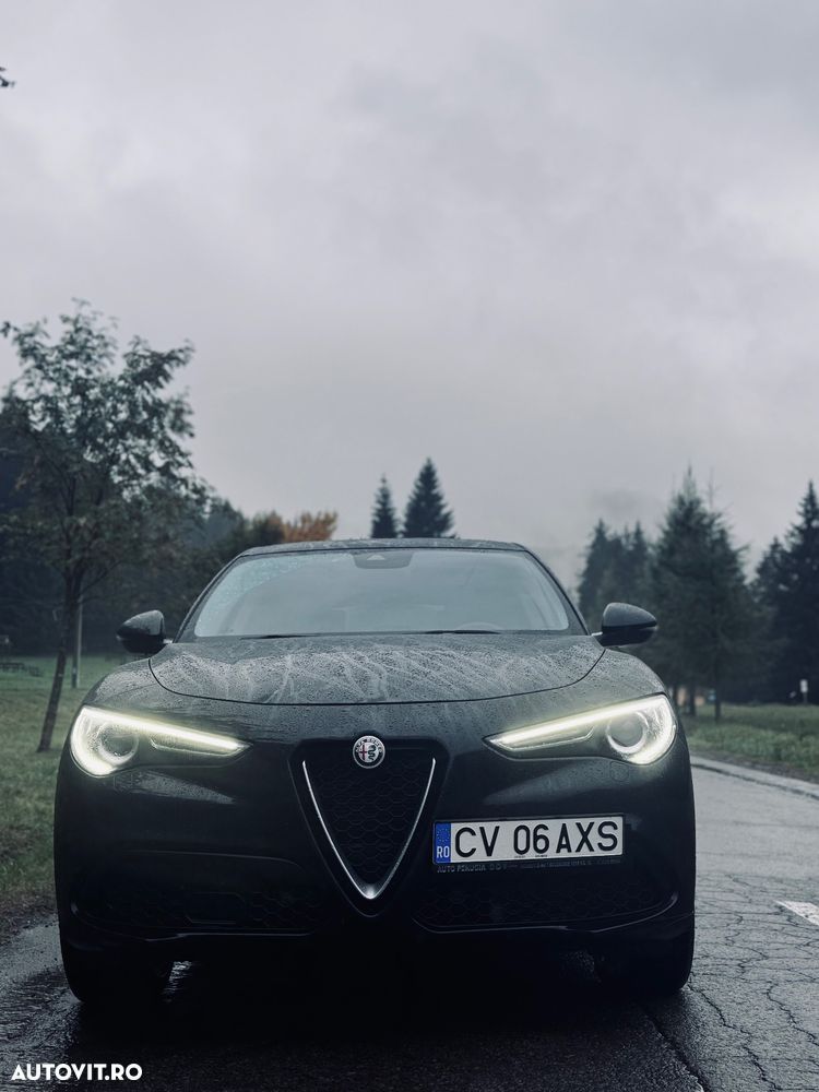 Alfa Romeo Stelvio 2.0 Turbo AWD AT8 Super - 2