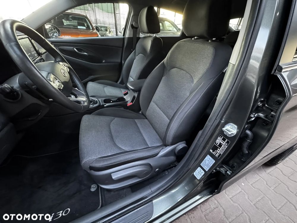 Hyundai i30 1.5 T-GDI 48V Smart DCT - 12
