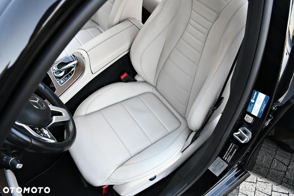 Mercedes-Benz Klasa E 220 d 4-Matic Business Edition 9G-TRONIC - 27