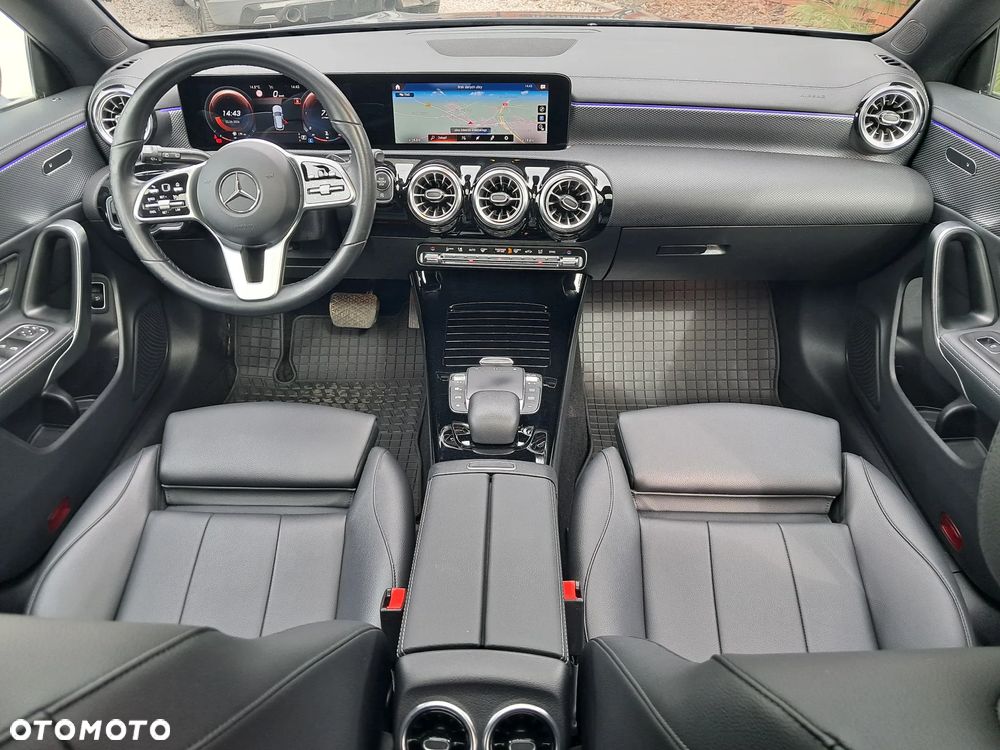 Mercedes-Benz CLA 200 d 8G-DCT Special Edition - 20