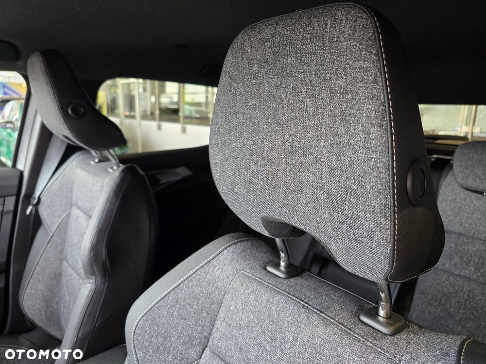 Renault Austral 1.3 TCe mHEV Evolution - 26