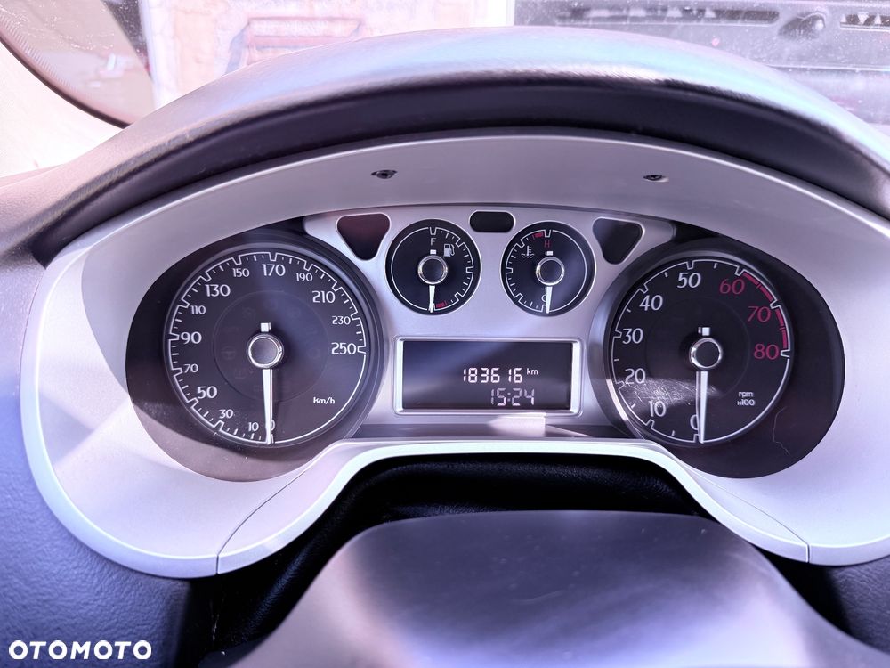 Lancia Delta 1.4 T-Jet 16v Argento - 37