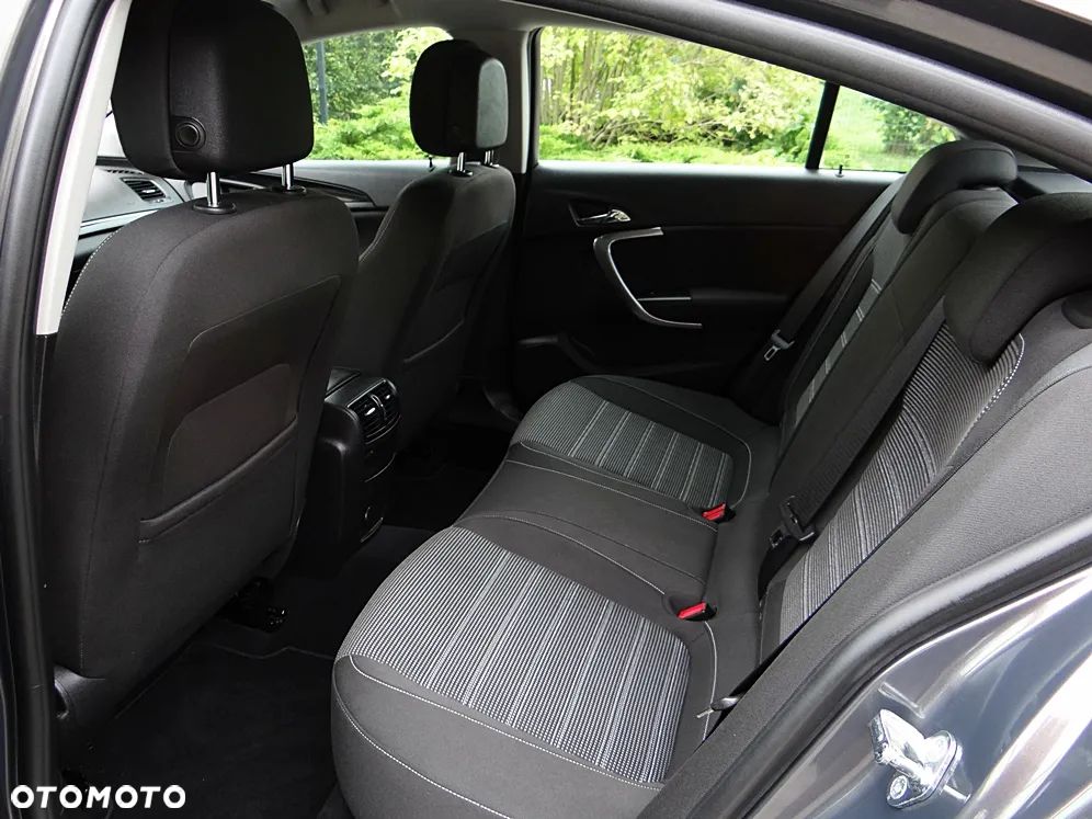 Opel Insignia 2.0 CDTI 4x4 ecoFLEX Start/Stop Business Innovation - 37