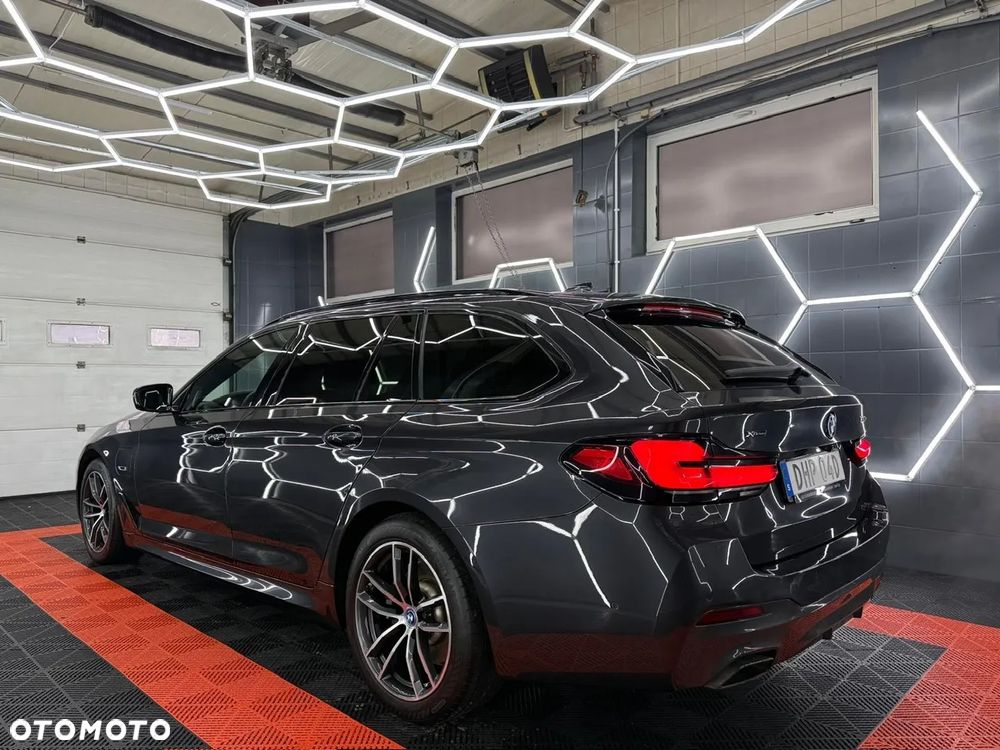BMW Seria 5 530e xDrive M Sport sport - 9