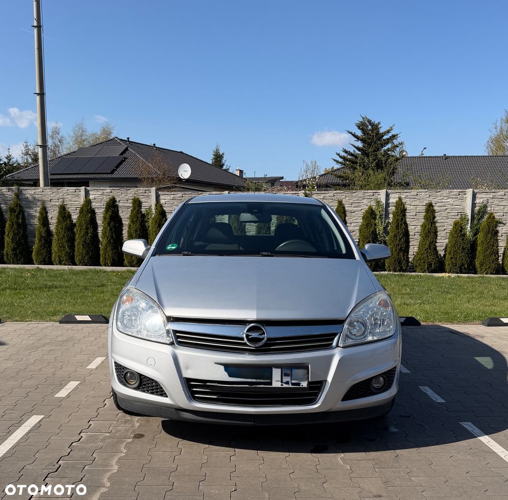 Opel Astra 1.7 CDTI ecoFLEX - 1