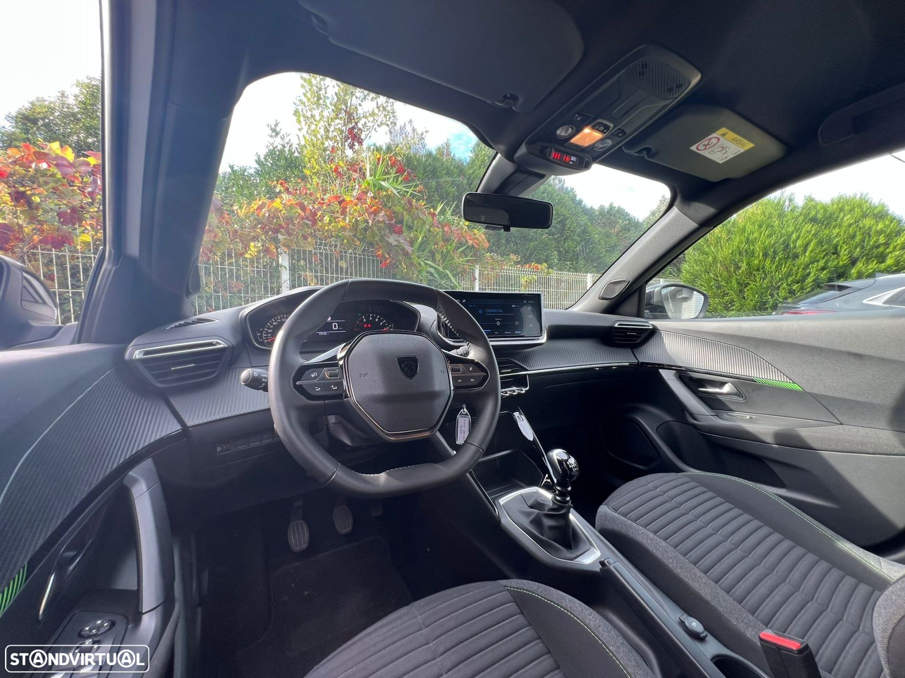 Peugeot 2008 1.2 PureTech Active - 8