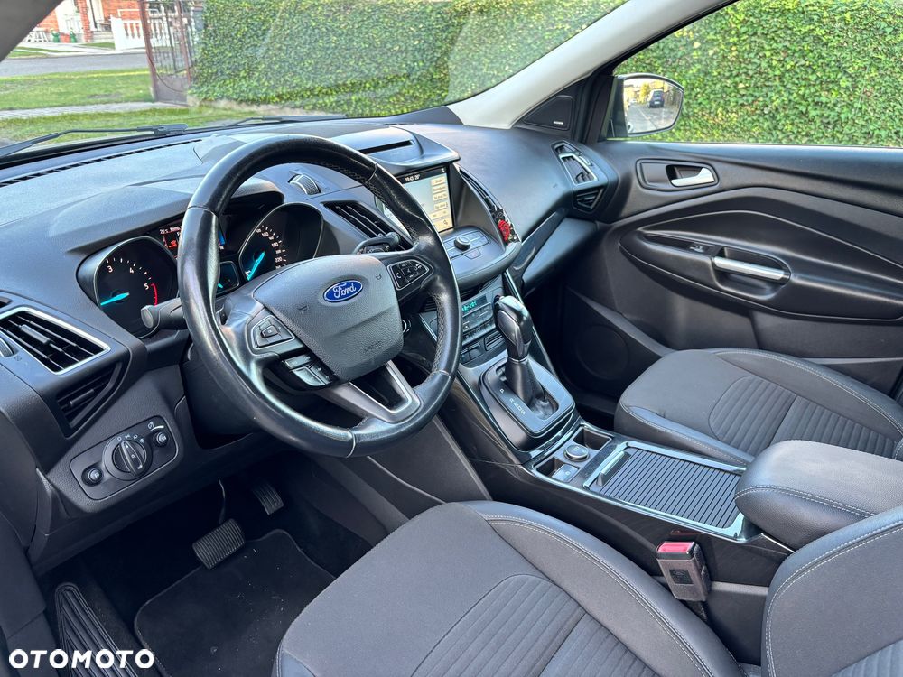 Ford Kuga 1.5 TDCi 2x4 Titanium - 9