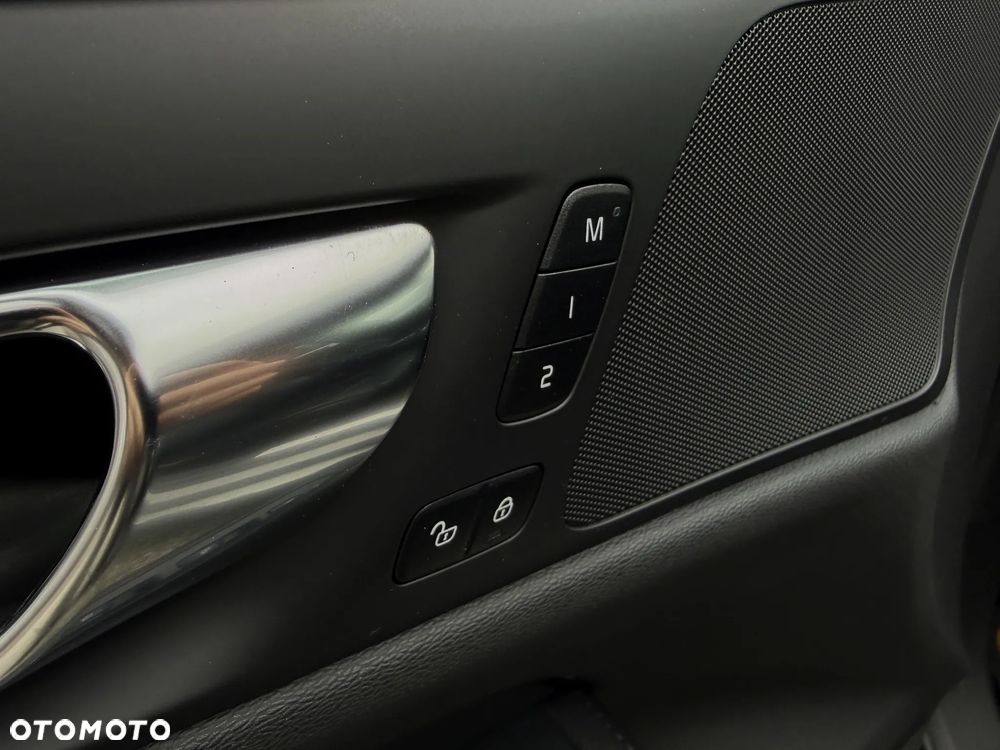 Volvo V60 B4 D Geartronic Inscription - 32