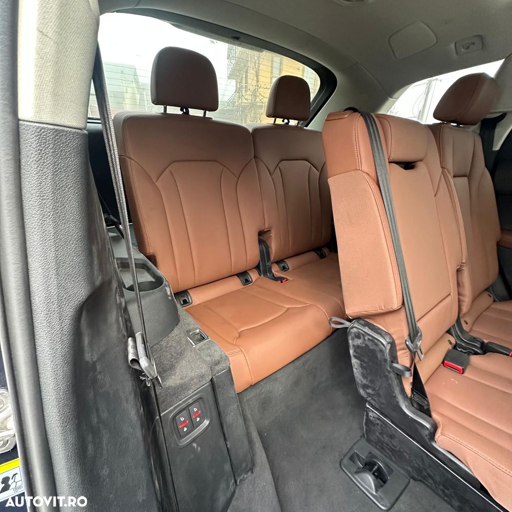 Audi Q7 55 TFSI quattro Tiptronic MHEV S Line - 17