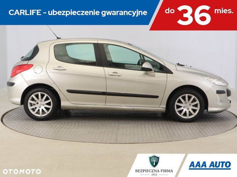 Peugeot 308 - 8