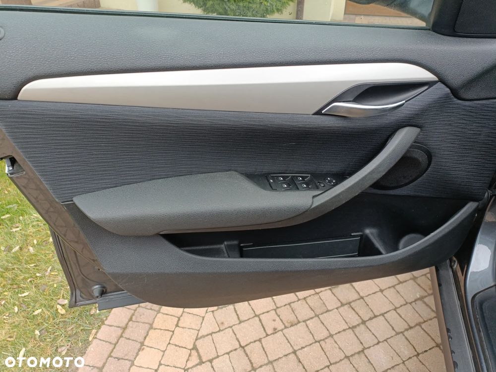 BMW X1 sDrive18d xLine - 10