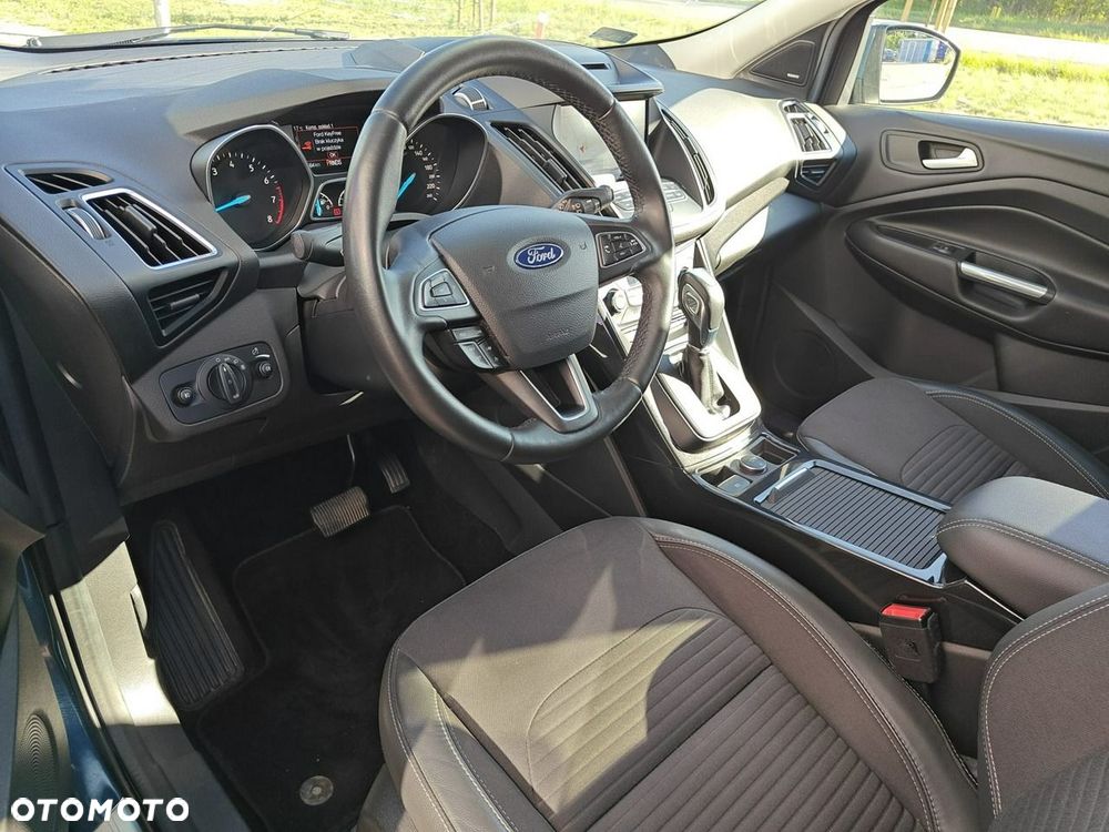 Ford Kuga - 9