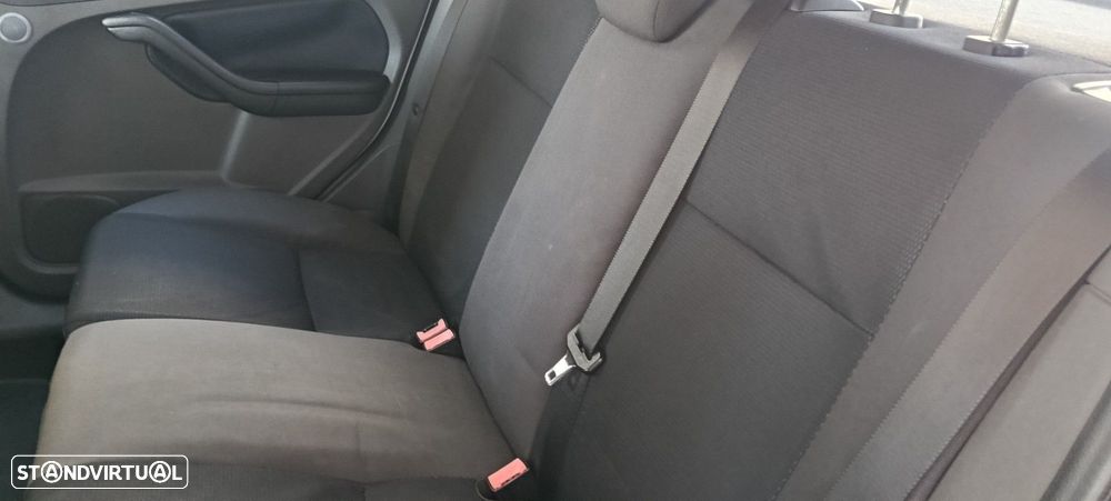 Ford Focus 1.6 TDCi Titanium - 15
