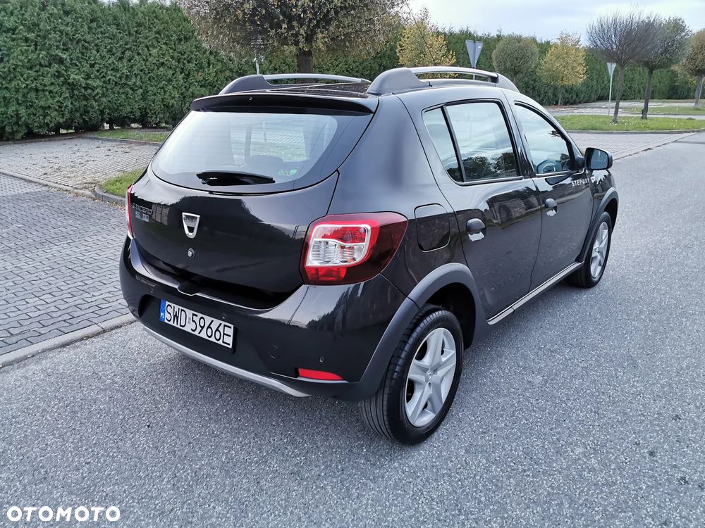 Dacia Sandero Stepway TCe 90 (S&S) Celebration - 11
