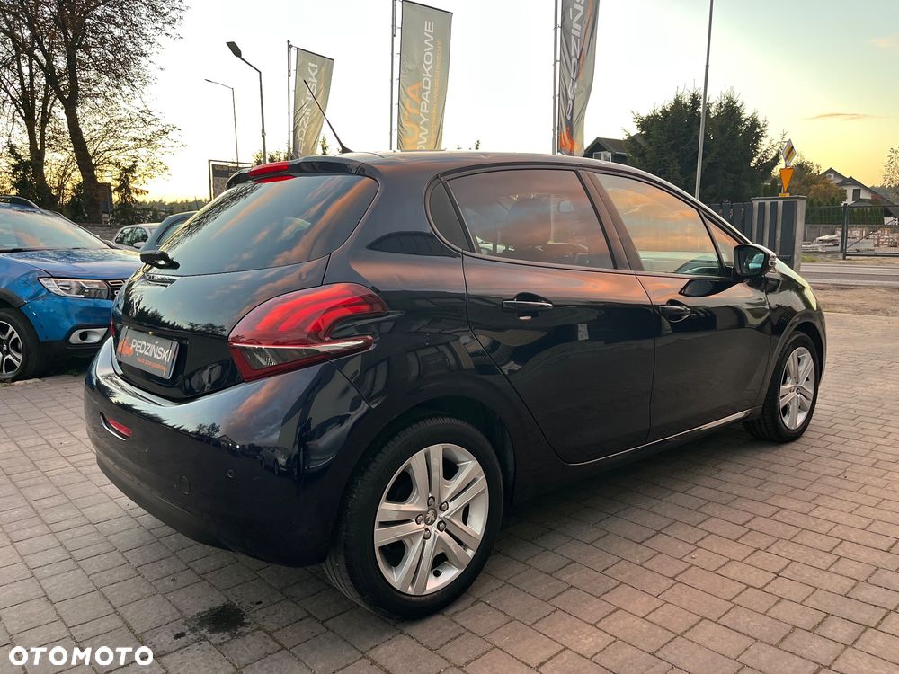 Peugeot 208 PureTech 82 Stop & Start Signature - 4