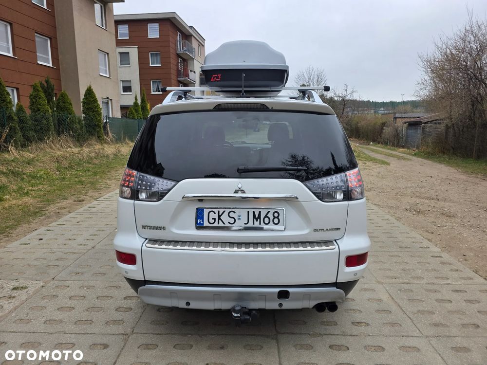 Mitsubishi Outlander 2.2 DID Instyle NAVI EU5 TC-SST - 10