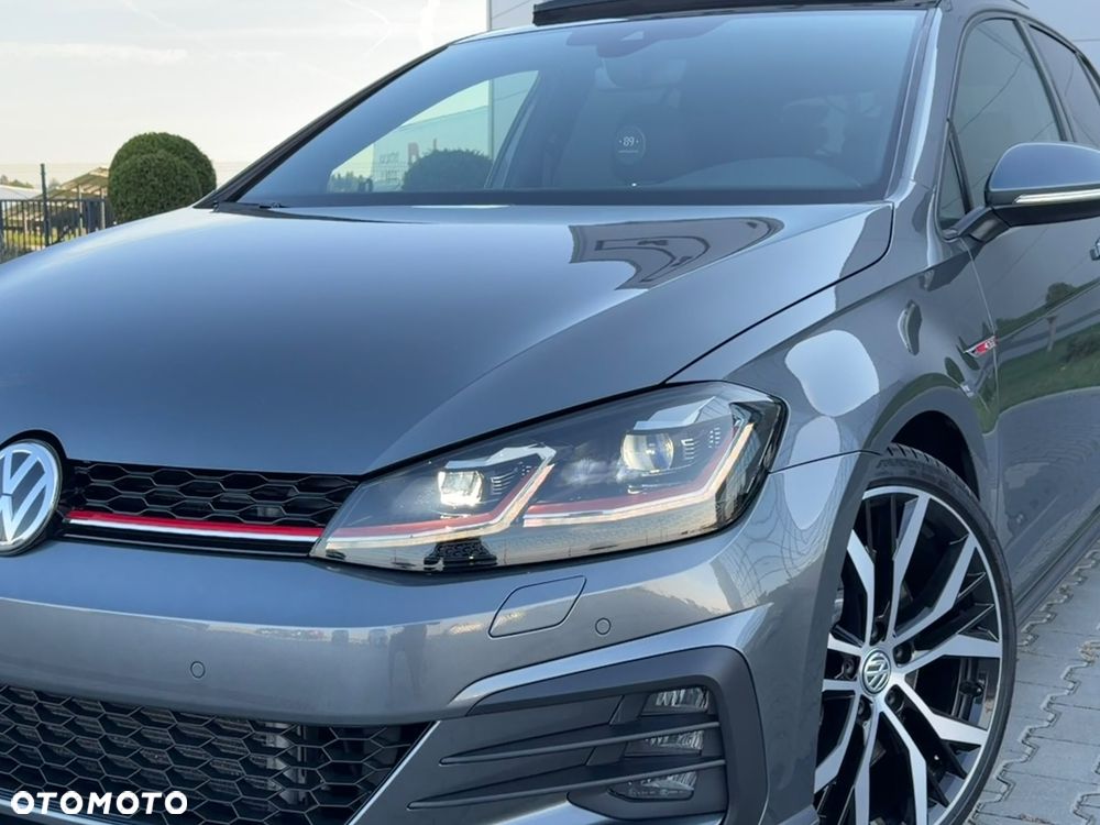 Volkswagen Golf GTI (BlueMotion Technology) DSG Performance - 12