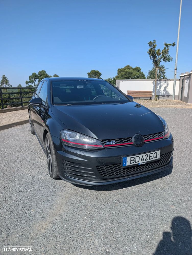VW Golf GTI BlueMotion - 10