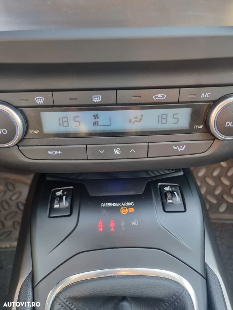 Toyota Avensis Touring Sports 2.0 D-4D Executive - 10