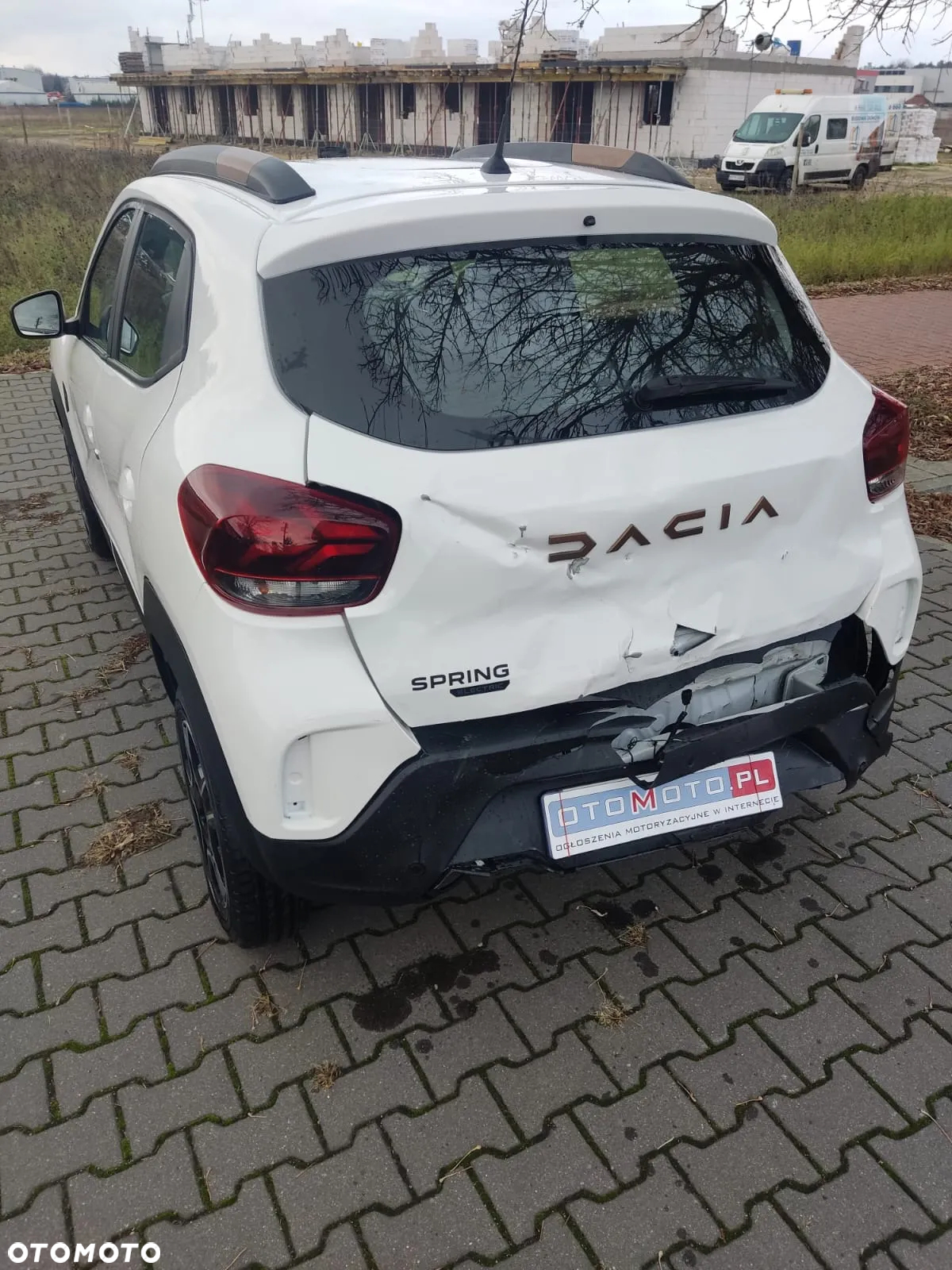 Dacia Spring - 9