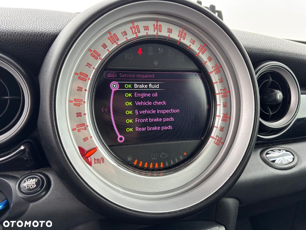 MINI Cooper Standard - 22