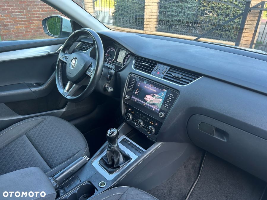 Skoda Octavia 2.0 TDI (Green tec) 4x4 Ambition - 21
