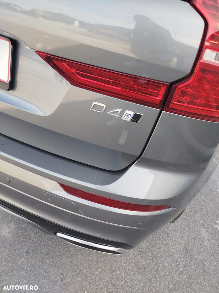 Volvo XC 60 D4 AWD Geartronic RDesign - 4