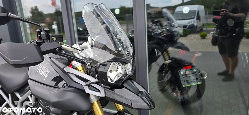 Triumph Tiger - 8