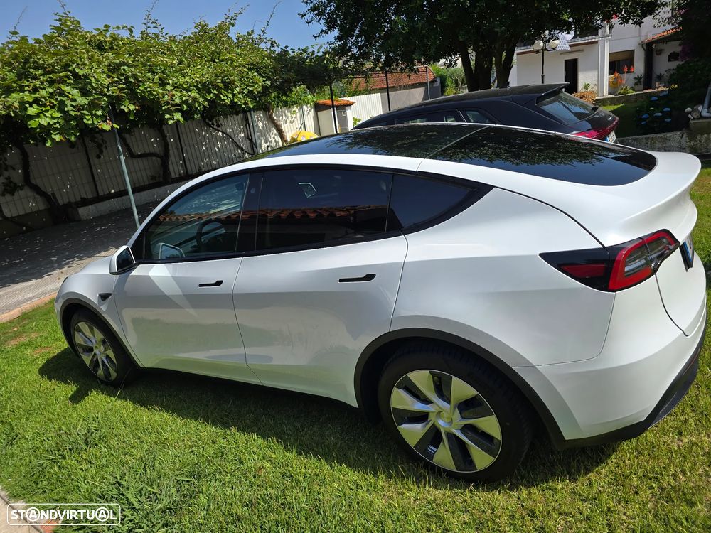 Tesla Model Y Standard - 7