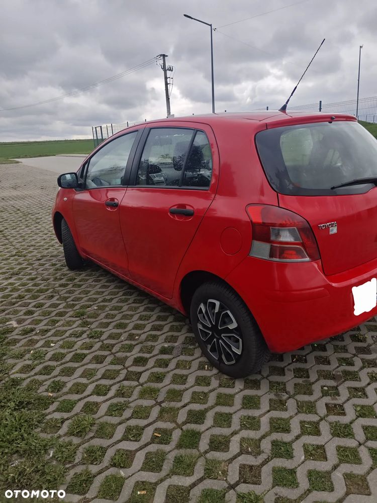 Toyota Yaris 1.0 Terra - 14