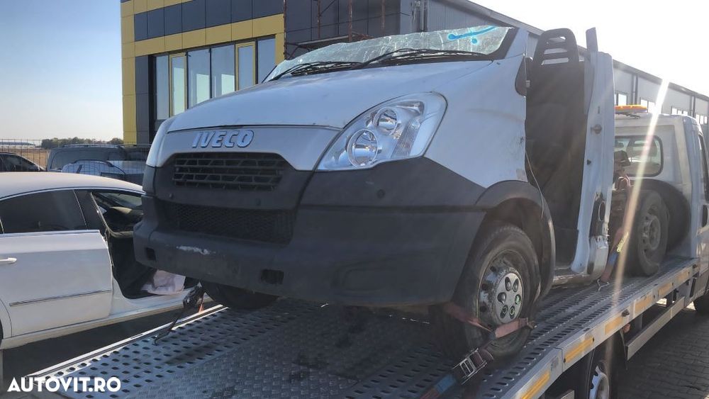 Dezmembram Iveco Daily 2.3 D cutie viteze automata an fabr 2015 - 1