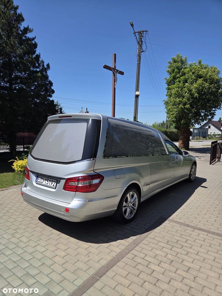 Mercedes-Benz Klasa E 250 CDI DPF BlueEFFICIENCY 7G-TRONIC Elegance - 6