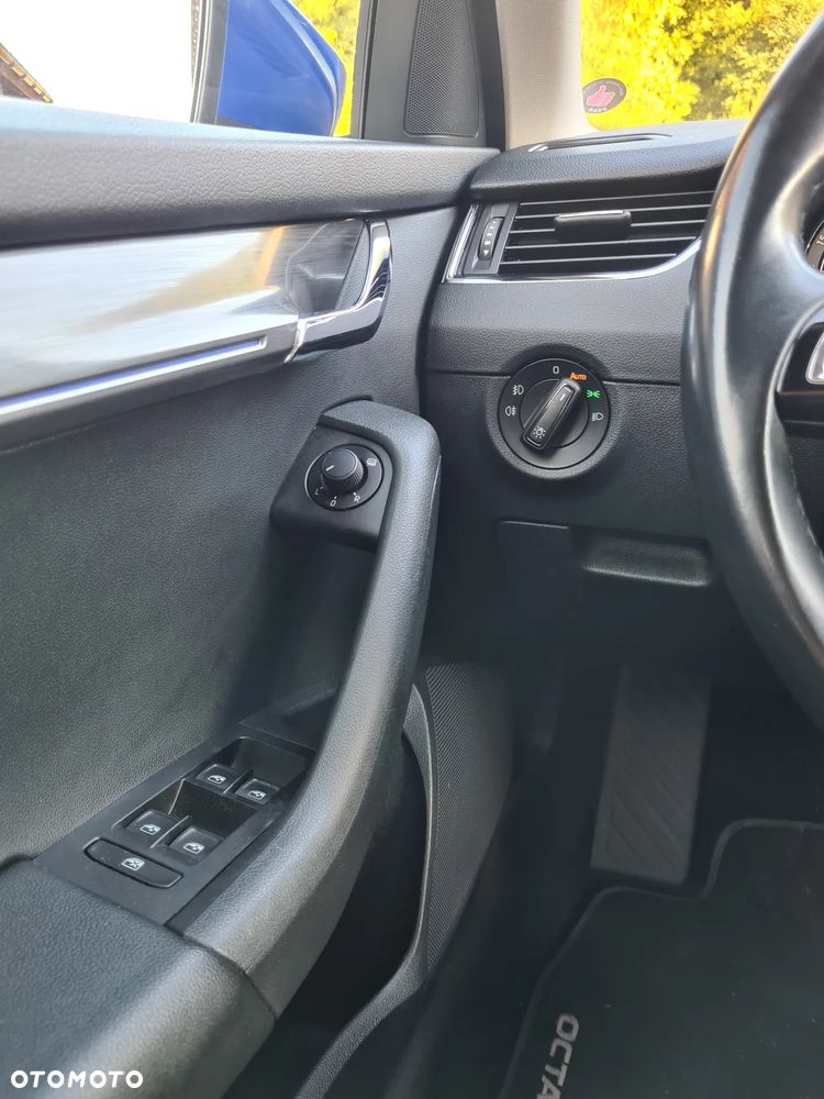 Skoda Octavia 1.6 TDI DSG Premium Edition - 31