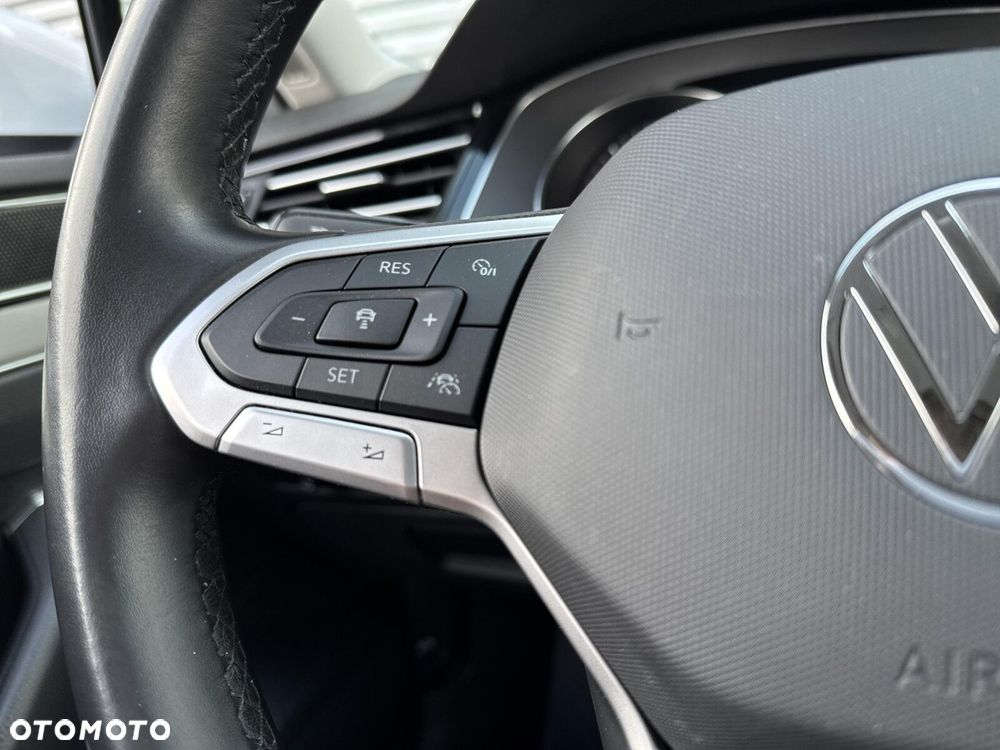 Volkswagen Passat Variant 2.0 TDI SCR Elegance DSG - 21