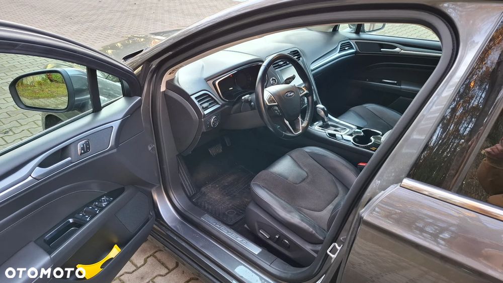 Ford Mondeo SW 2.0 TDCi Titanium PowerShift - 23