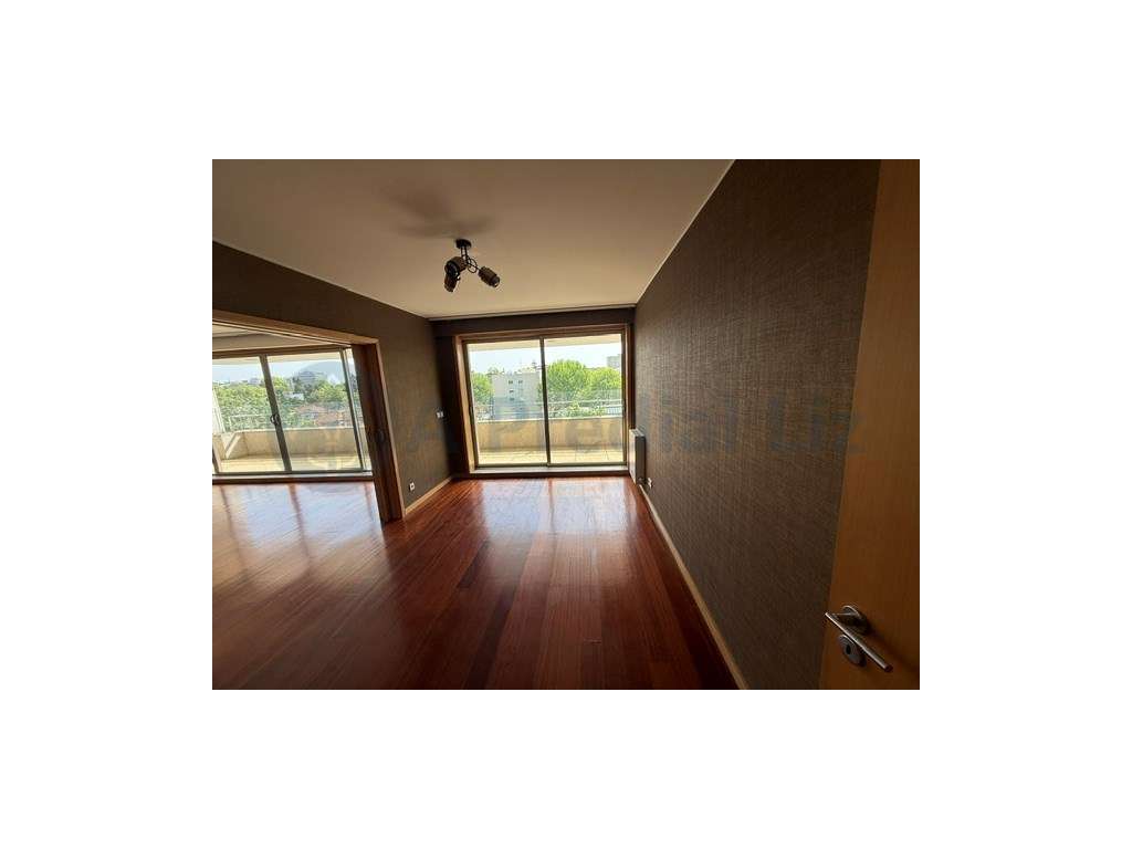 Apartamento T3+1 - À Rua da Venezuela - Grande imagem: 3/13