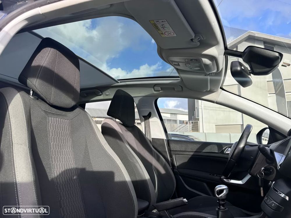 Peugeot 308 SW 1.2 PureTech Style - 49