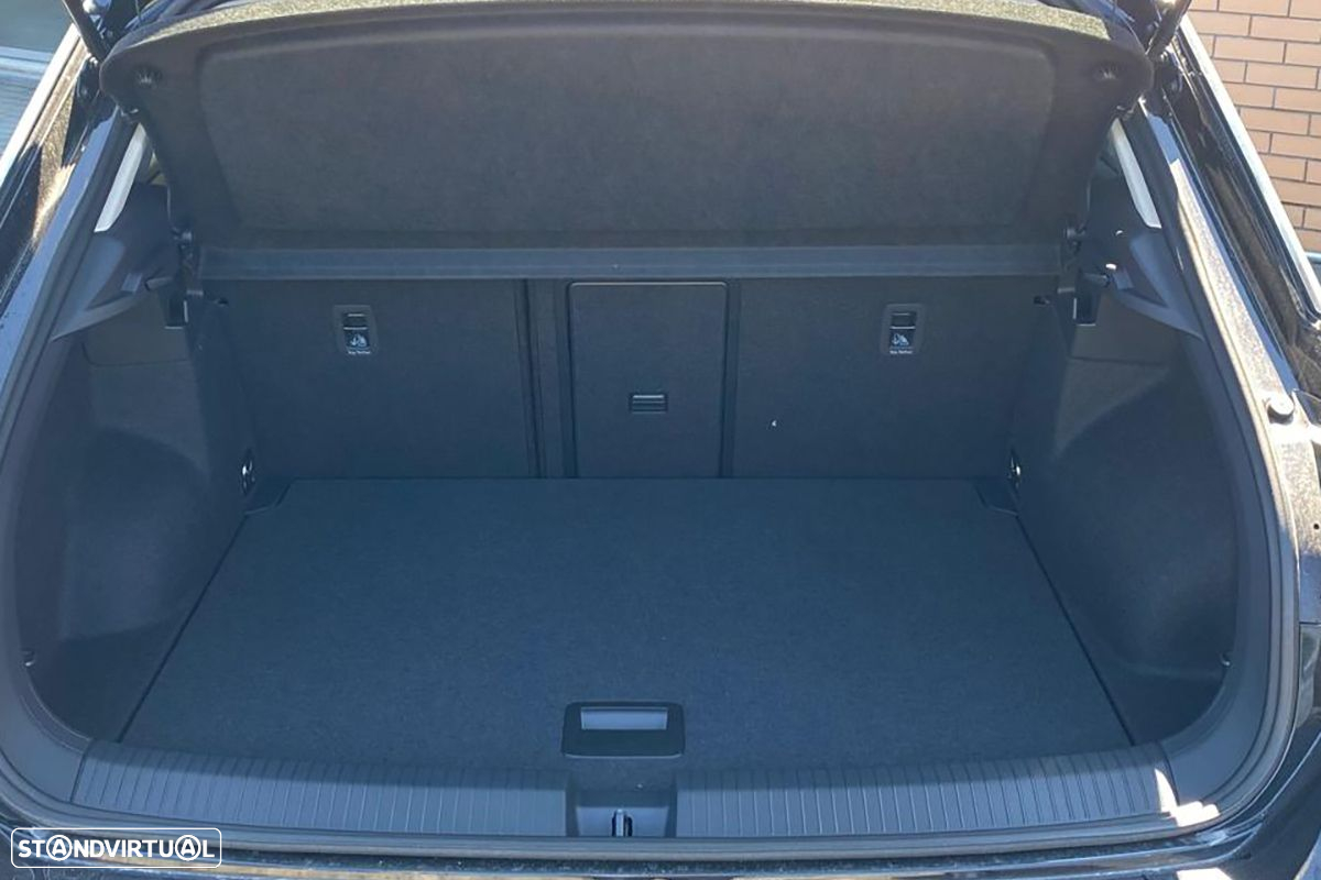 VW T-Roc 1.0 TSI Urban - 13