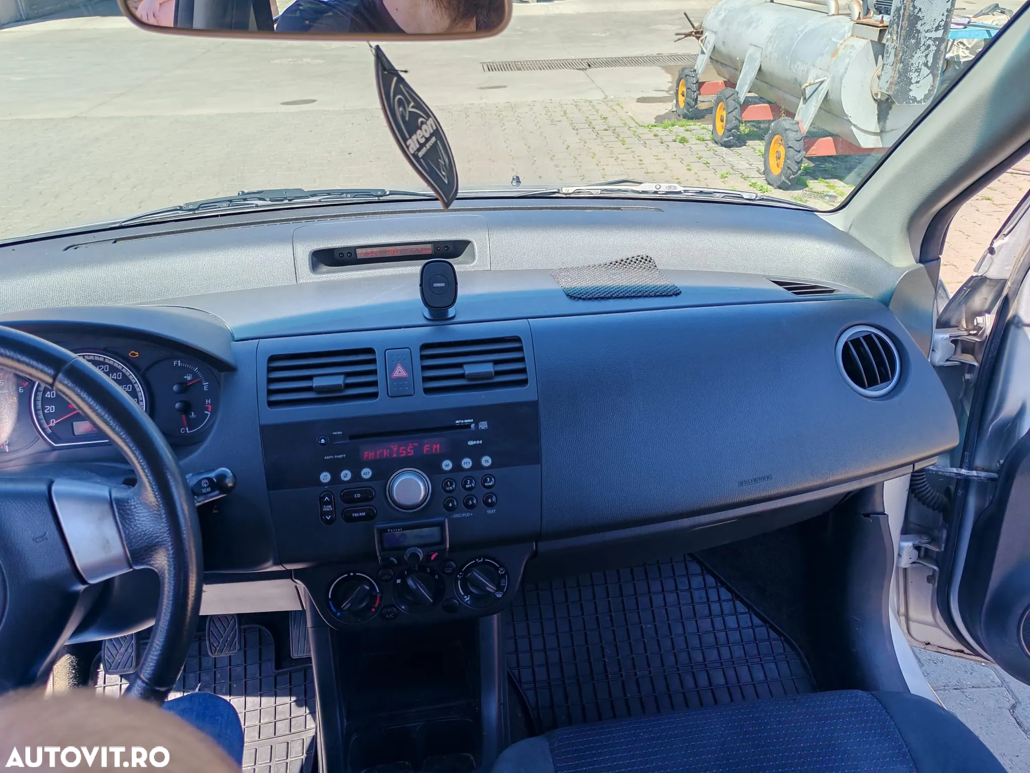 Suzuki Swift - 7