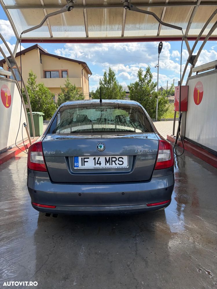 Skoda Octavia - 2