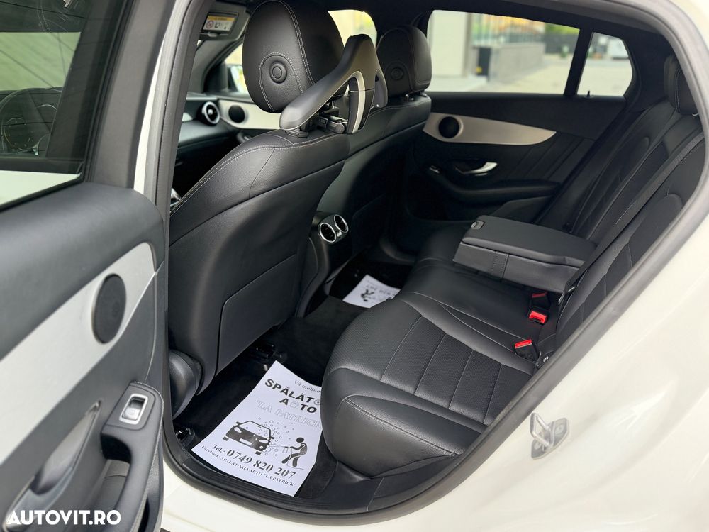Mercedes-Benz GLC Coupe 220 d 4Matic 9G-TRONIC AMG Line Plus - 22