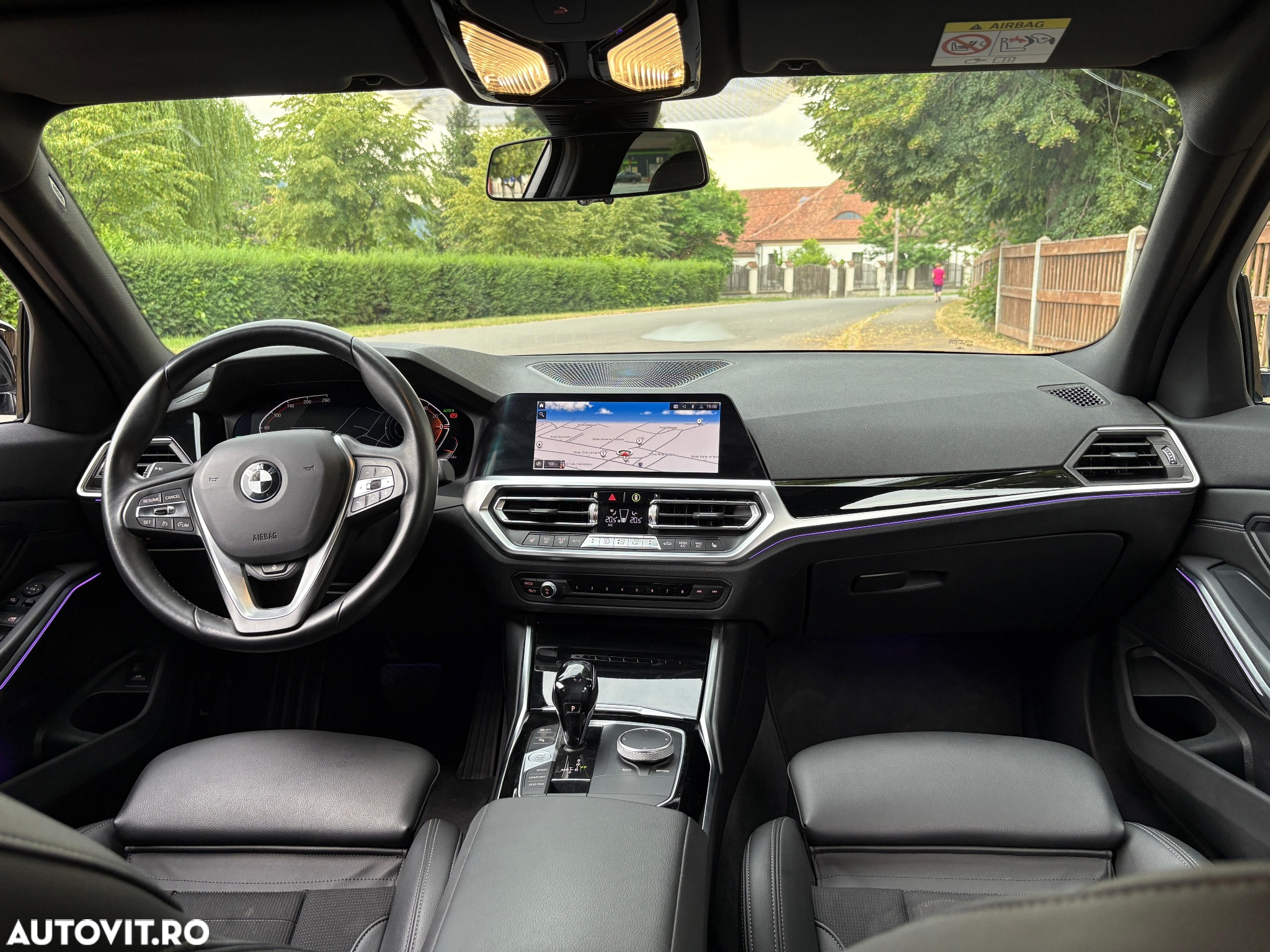 BMW Seria 3 320d Touring Aut. Sport Line - 4