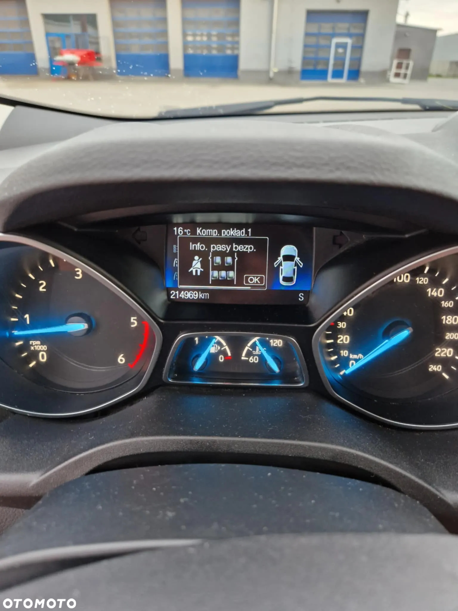 Ford Kuga 2.0 TDCi 2x4 Black & Silver - 24
