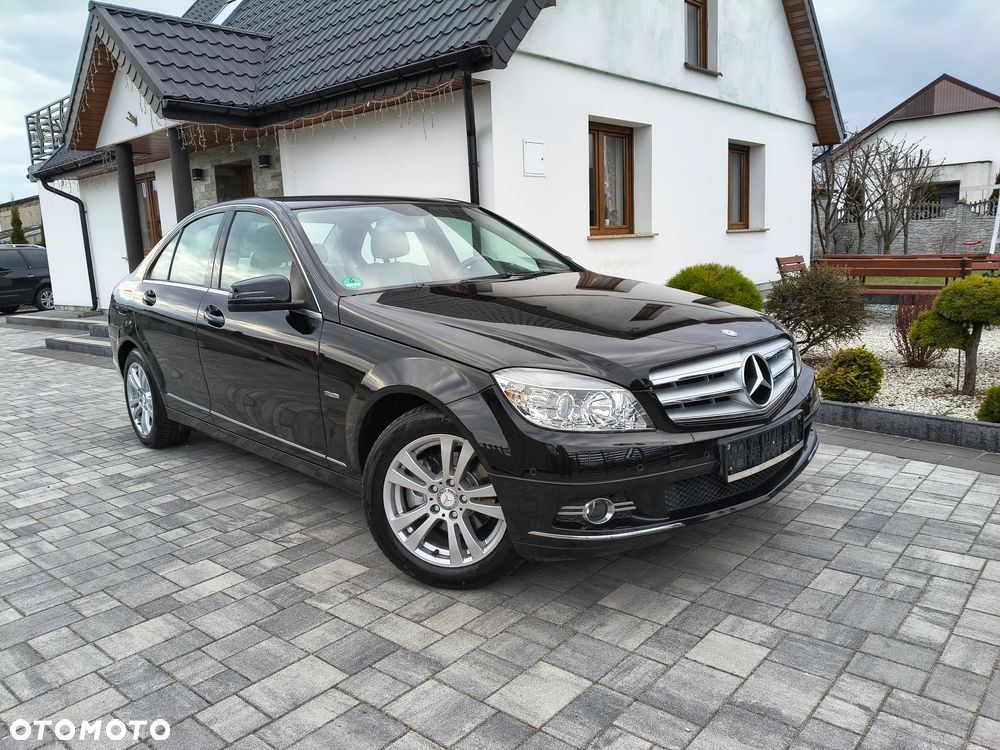 Mercedes-Benz Klasa C 180 Kompressor BlueEFFICIENCY Avantgarde - 23