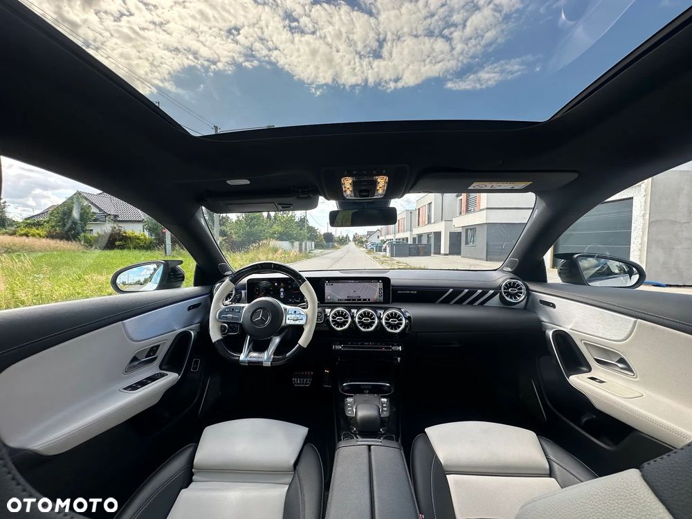 Mercedes-Benz CLA 220 d AMG Line 8G-DCT - 29