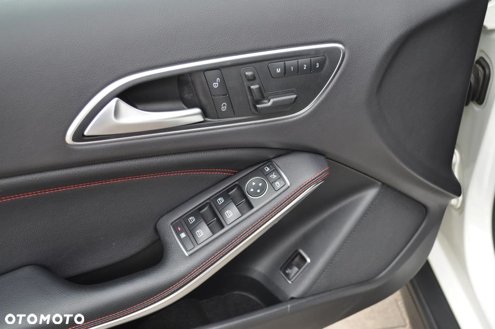 Mercedes-Benz GLA 45 AMG 4-Matic - 4