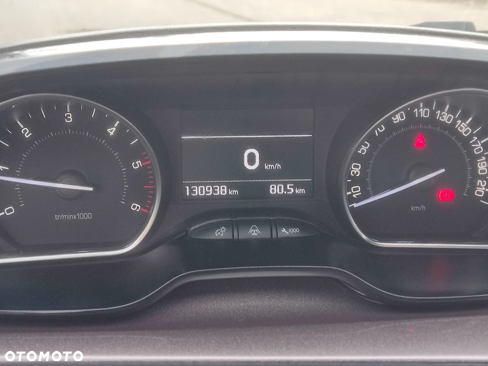 Peugeot 2008 1.4 HDi Active - 24