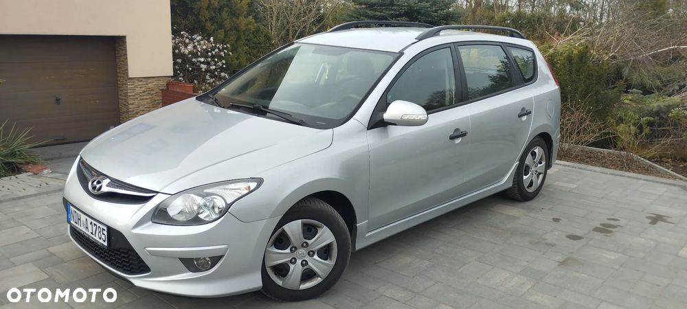 Hyundai i30 i30cw 1.6 CRDi UEFA EURO 2012 Edition - 1