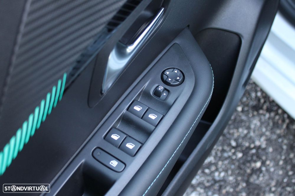 Peugeot 208 1.2 PureTech Allure Pack EAT8 - 5