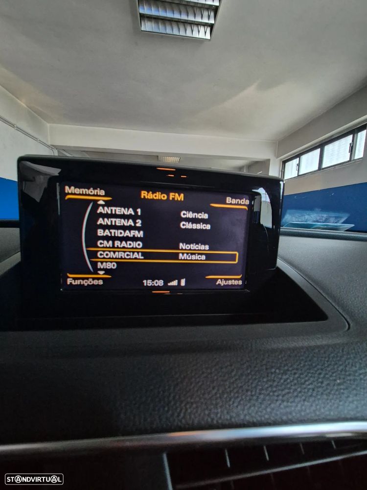 Audi Q3 2.0 TDI quattro S-tronic - 24